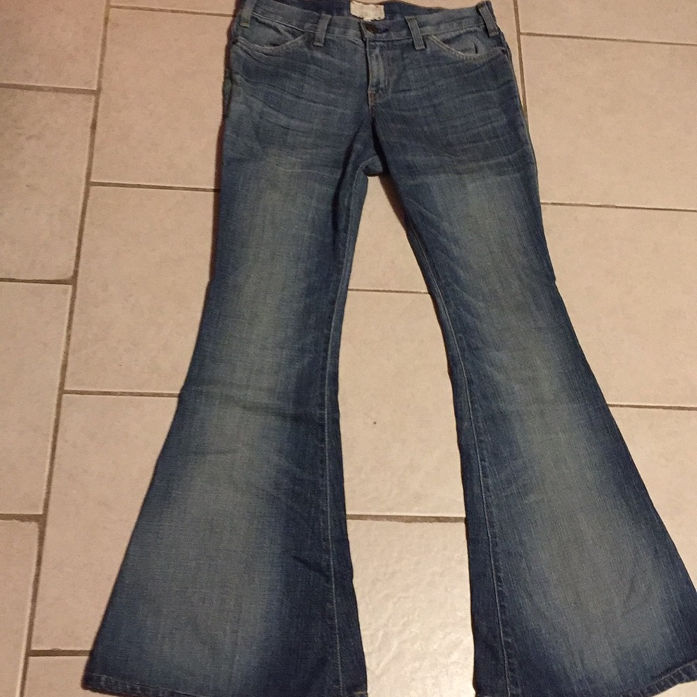 Current Elliot Bells perfect Condition
